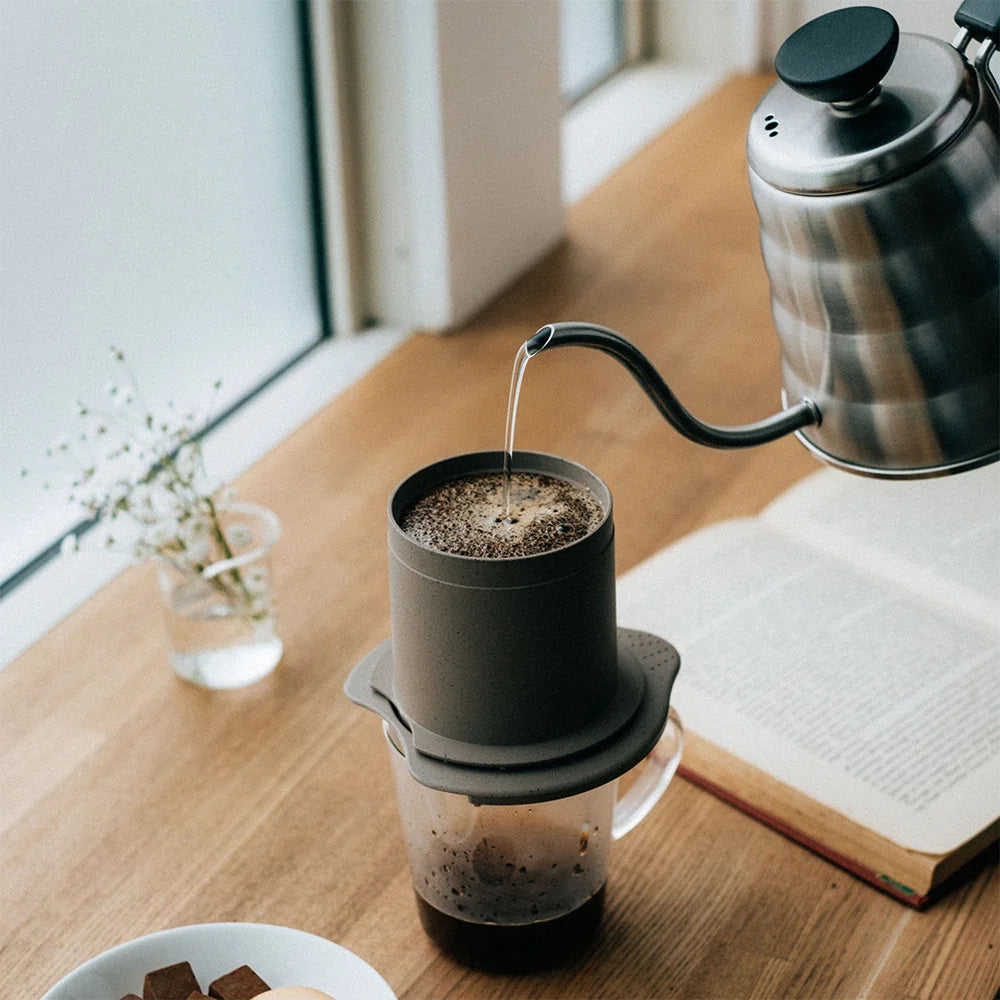 Hario Cafeor Dripper Baton (01)